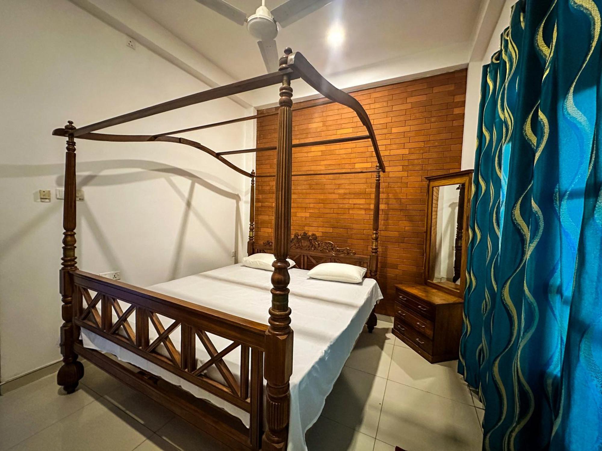 Отель New Panda House Галле Номер фото