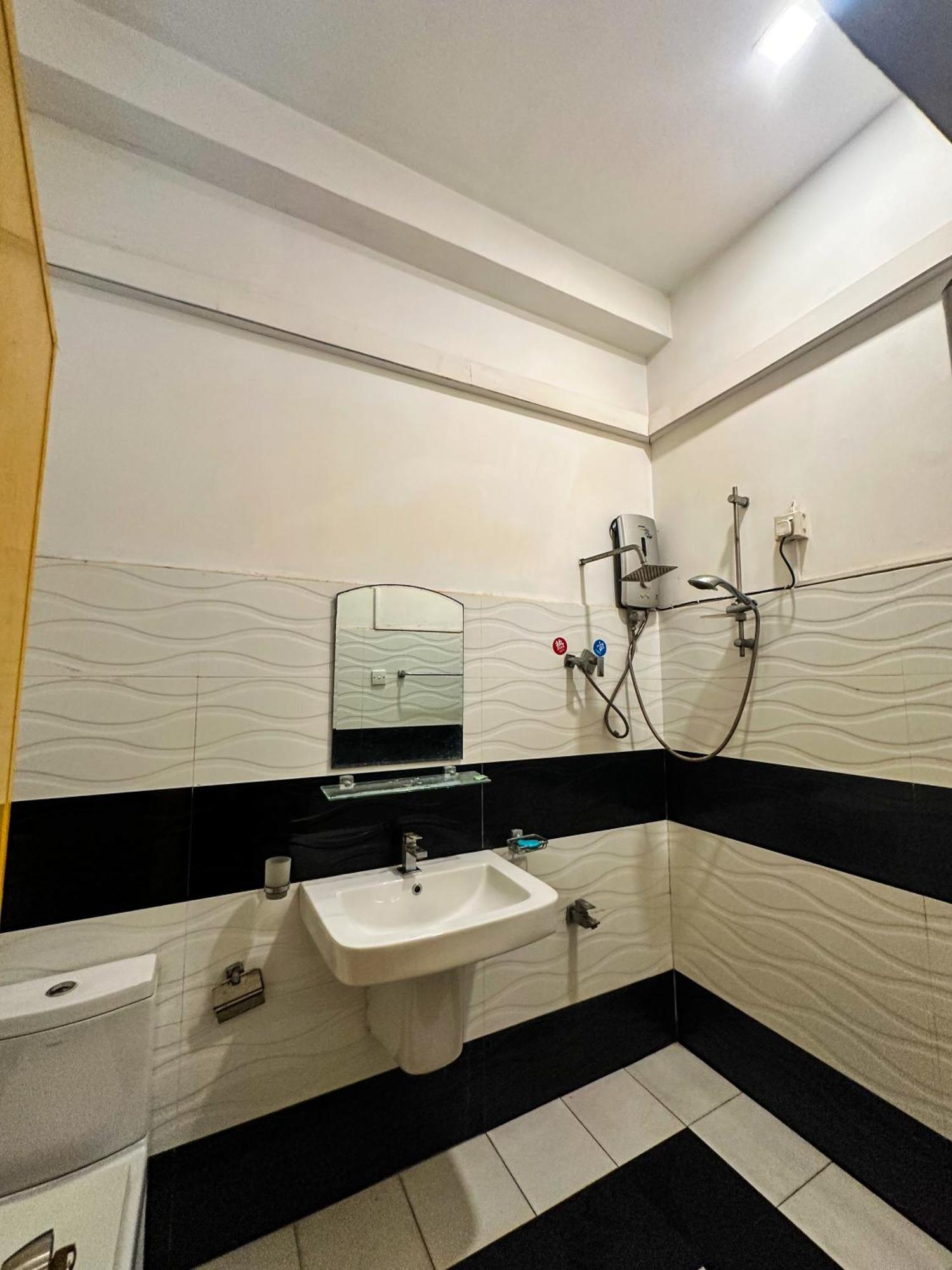 Отель New Panda House Галле Номер фото